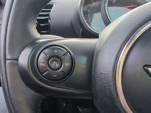 Used 2017 MINI Cooper Clubman S image 23