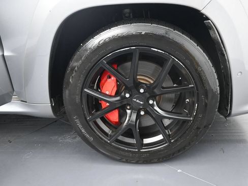 Used 2018 Jeep Grand Cherokee SRT AWD/4WD image 51