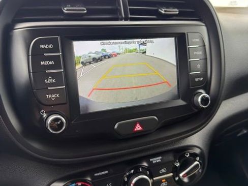Used 2021 Kia Soul LX FWD image 10