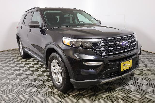 Certified 2024 Ford Explorer XLT w/ Equipment Group 202A AWD/4WD image 4