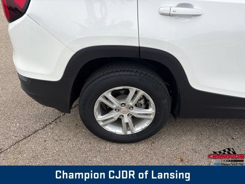 Used 2023 GMC Terrain SLE w/ Driver Convenience Package AWD/4WD image 39