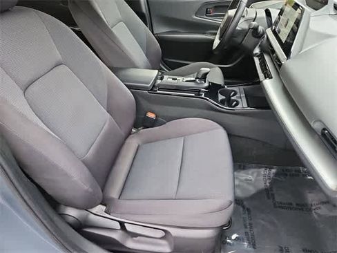 Used 2024 Toyota Prius LE image 19