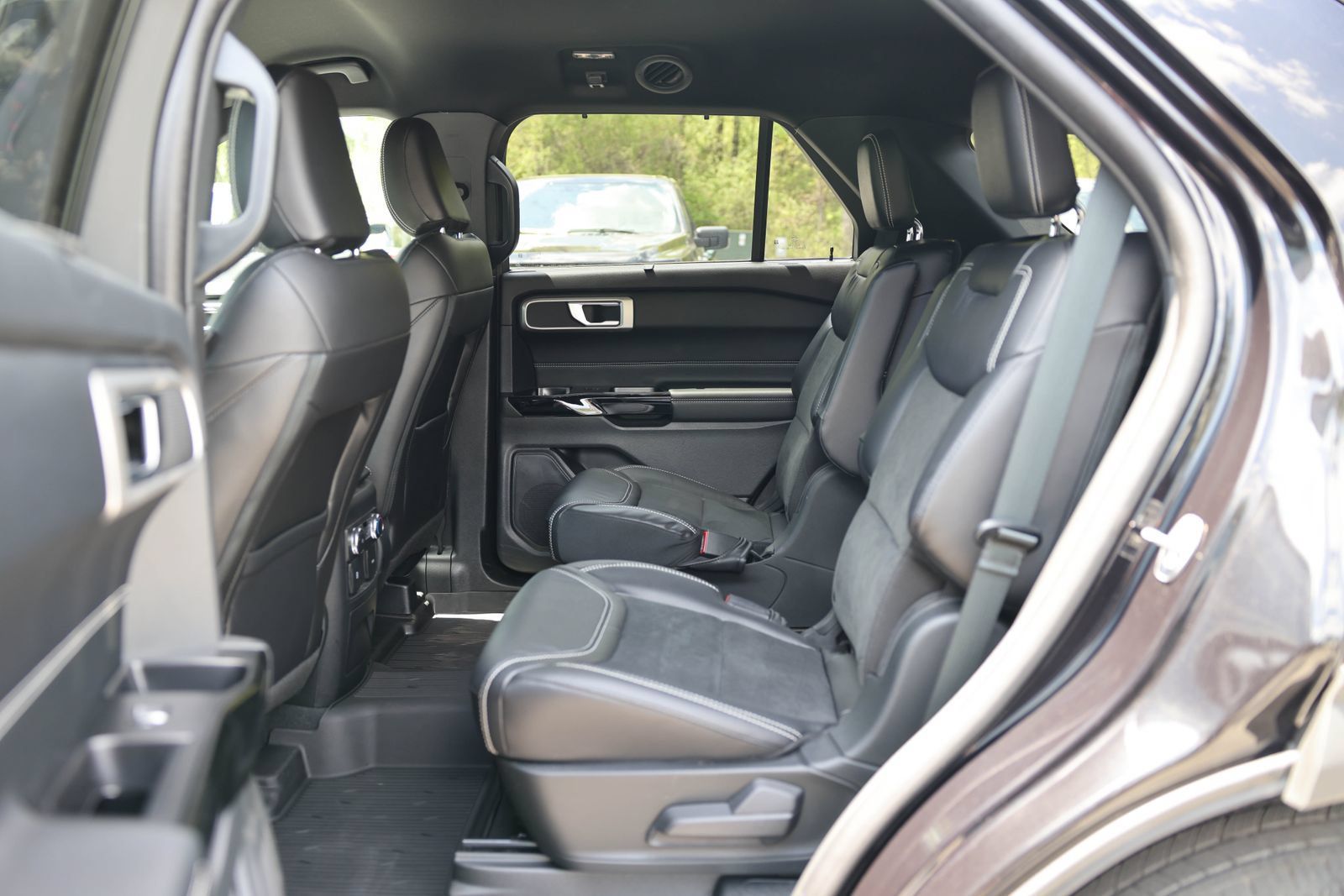 Certified 2023 Ford Explorer ST AWD/4WD image 17