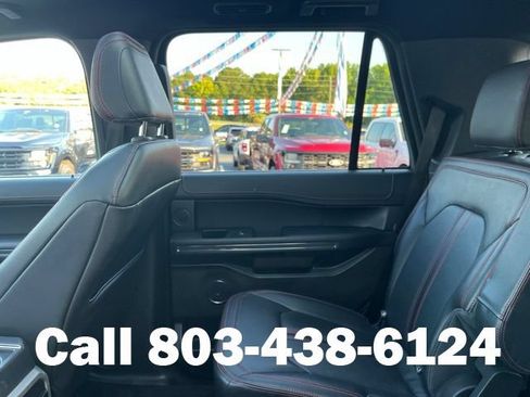 Used 2022 Ford Expedition Limited AWD/4WD image 16