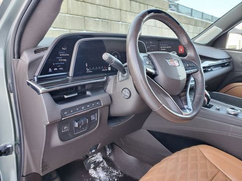 Certified 2023 Cadillac Escalade Sport w/ Touring Package image 19