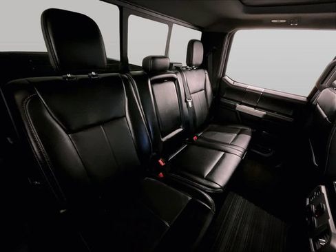 Used 2021 Ford F450 Lariat w/ Lariat Ultimate Package AWD/4WD image 27