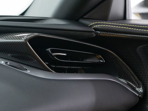Used 2022 Ferrari SF90 Spider AWD/4WD image 41