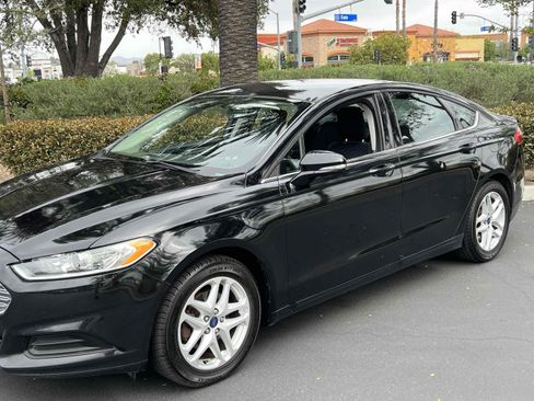 Used 2016 Ford Fusion SE image 49