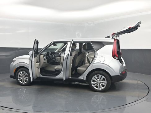 Used 2020 Kia Soul LX image 57