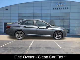 Used 2024 Volkswagen Jetta SE FWD video 2