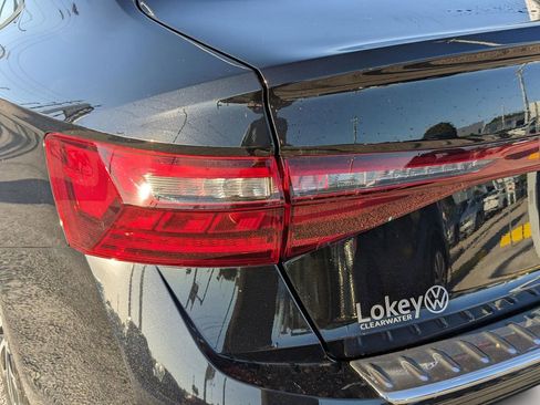 Used 2025 Volkswagen Jetta Sport image 8