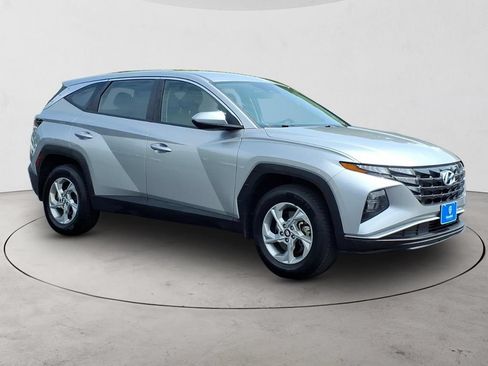 Used 2023 Hyundai Tucson SE AWD/4WD image 2