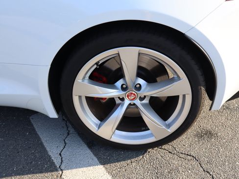 Used 2022 Jaguar F-TYPE Convertible RWD image 36