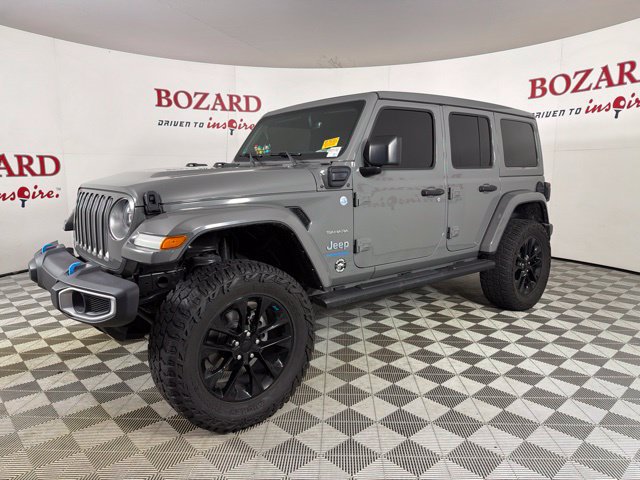 Used 2022 Jeep Wrangler Unlimited Sahara w/ Cold Weather Group AWD/4WD image 6