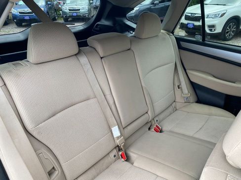 Used 2017 Subaru Outback 2.5i Premium AWD/4WD image 15
