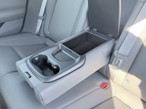 Used 2025 Lucid Air Touring image 42