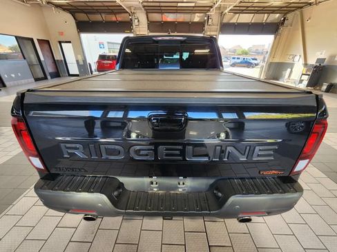 Used 2024 Honda Ridgeline TrailSport image 5