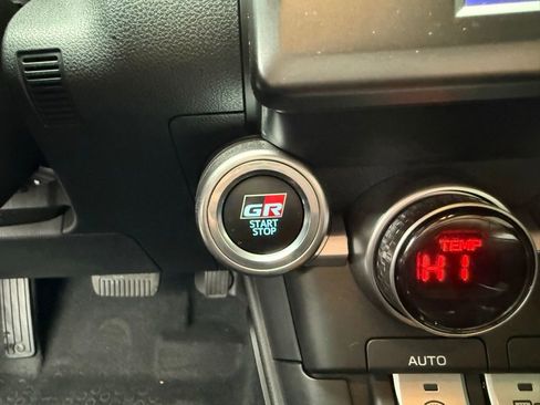 Used 2023 Toyota GR86 image 13
