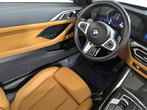 Used 2024 BMW 430i xDrive Convertible w/ M Sport Package image 9