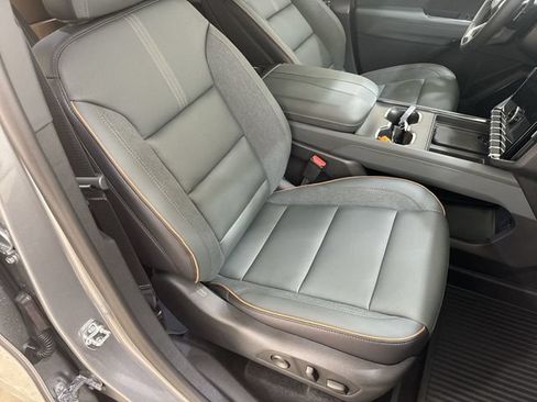 New 2026 GMC Acadia AT4 w/ Luxury Package AWD/4WD image 29