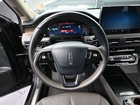 Used 2025 Lincoln Corsair Reserve w/ Jet Appearance Package image 27