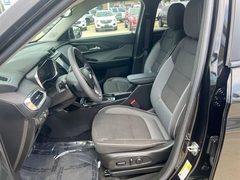 Certified 2022 Chevrolet TrailBlazer LT w/ Convenience Package image 12