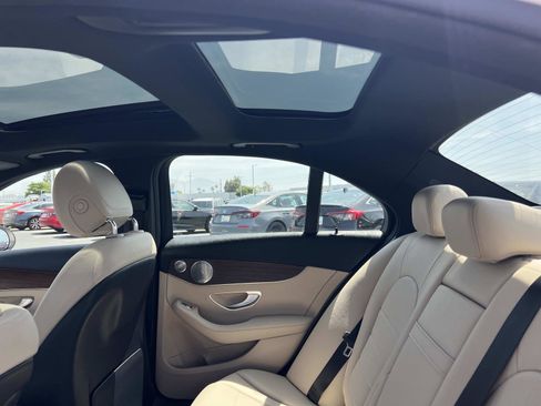 Used 2019 Mercedes-Benz C 300 Sedan image 25
