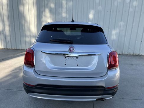 Used 2016 FIAT 500X Lounge FWD image 4