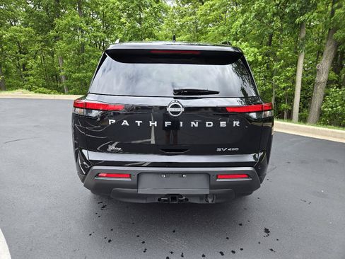 Used 2023 Nissan Pathfinder SV w/ SV Premium Package AWD/4WD image 8