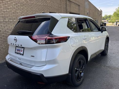 New 2026 Nissan Rogue SV AWD/4WD image 15