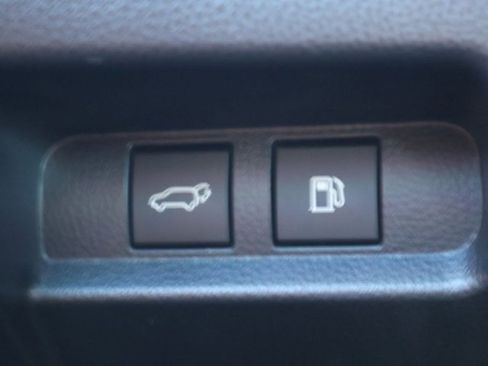 Certified 2025 Toyota Crown Signia w/ Advanced Technology Package AWD/4WD image 17