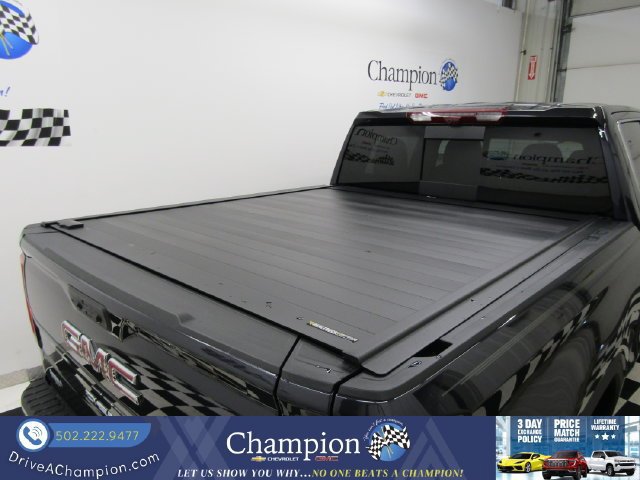 Used 2025 GMC Sierra 1500 Denali w/ Denali Reserve Package AWD/4WD image 17