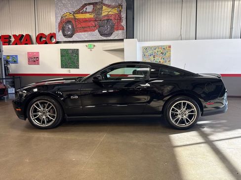 Used 2012 Ford Mustang GT Premium w/ Brembo Brake Pkg image 4