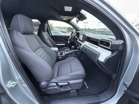 Used 2024 Toyota Tacoma TRD Off-Road AWD/4WD image 31
