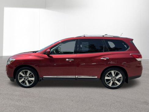 Used 2015 Nissan Pathfinder Platinum AWD/4WD image 6