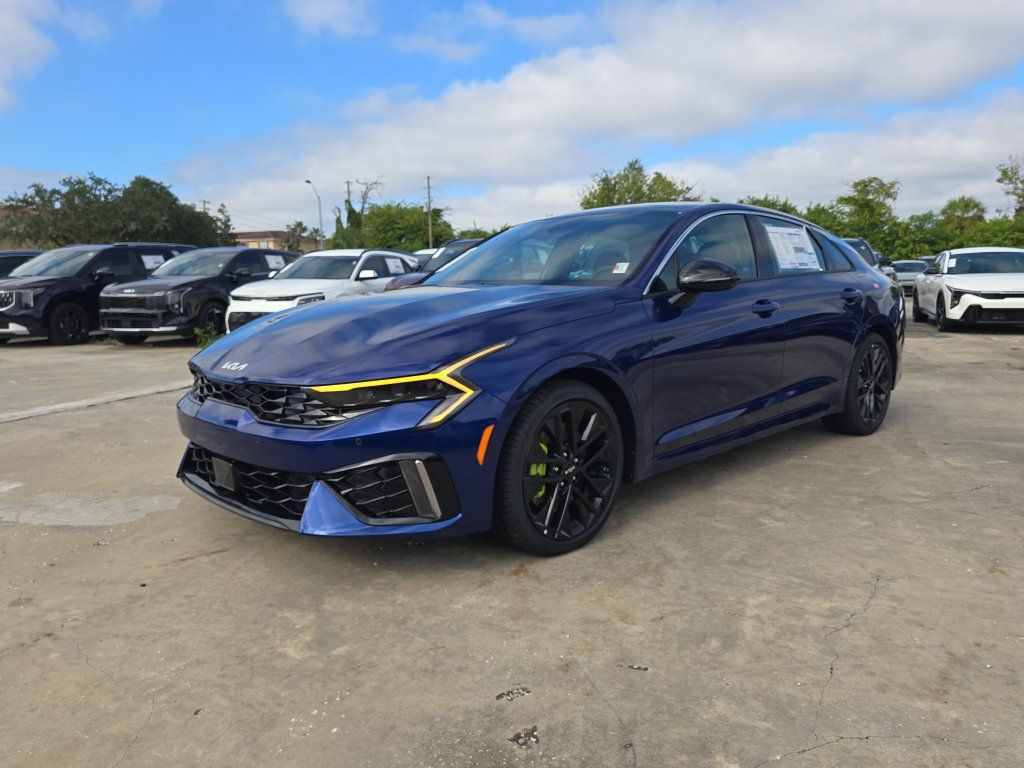 New 2027 Kia K5 GT FWD image 4