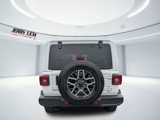 Certified 2026 Jeep Wrangler Unlimited Sahara AWD/4WD image 4