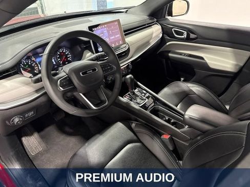 Used 2025 Jeep Compass Limited AWD/4WD image 13