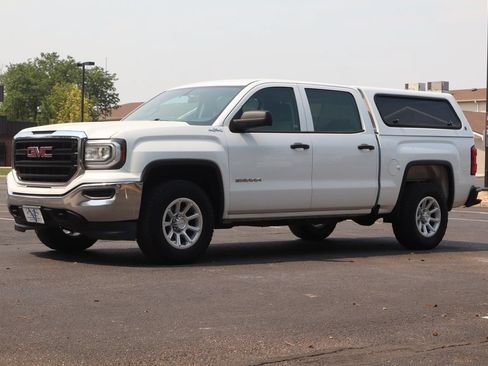 Used 2018 GMC Sierra 1500 4x4 Crew Cab w/ Sierra Convenience Package image 11