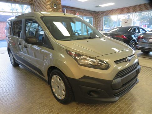 Used 2016 Ford Transit Connect XL image 3
