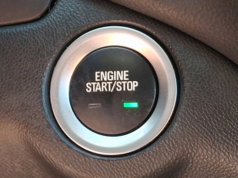 Used 2022 Chevrolet Equinox LT image 25