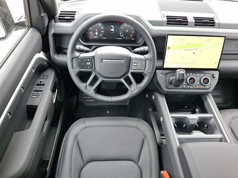 New 2026 Land Rover Defender 110 S image 4