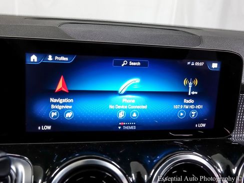 Used 2023 Mercedes-Benz GLB 250 GLB 250 image 16