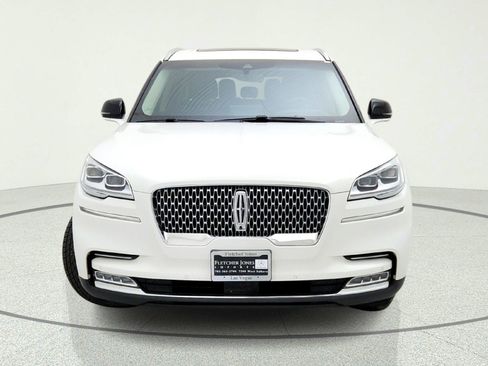 Used 2020 Lincoln Aviator Reserve w/ Equipment Group 202A AWD/4WD image 3