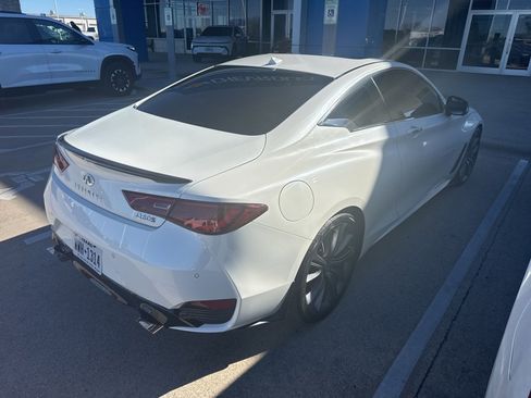 Used 2022 INFINITI Q60 Red Sport 400 w/ Carbon Fiber Package image 3