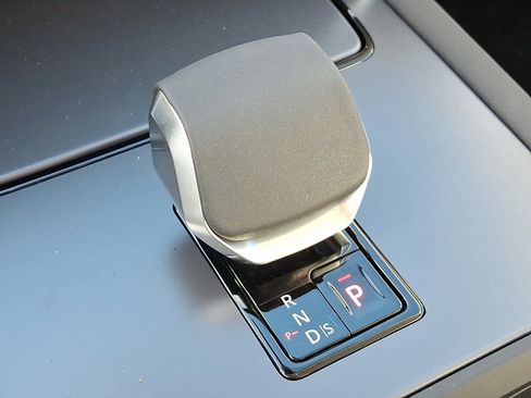 New 2025 Land Rover Discovery Sport S image 13