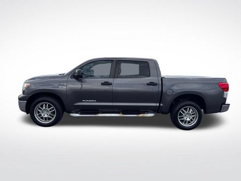 Used 2011 Toyota Tundra 2WD CrewMax w/ Tow Pkg image 4