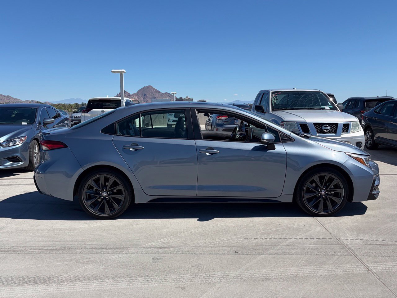 Used 2024 Toyota Corolla XSE FWD image 3