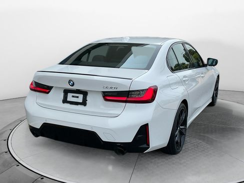 Used 2024 BMW 330i Sedan w/ M Sport Package RWD image 7