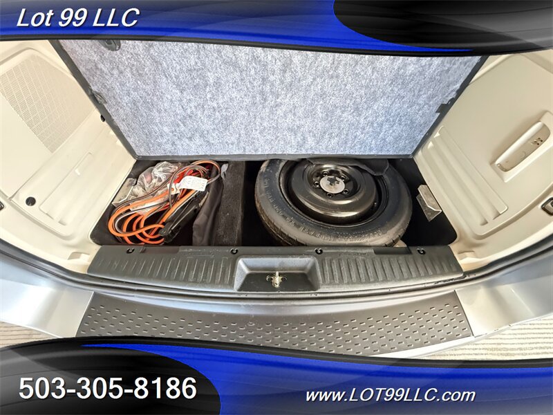 Used 2013 Chrysler Town & Country Limited w/ Luxury Group FWD image 53